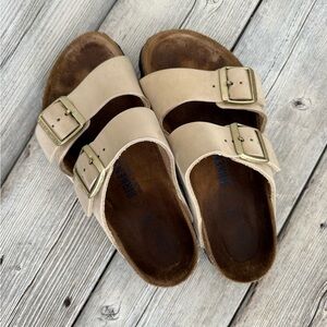 Birkenstock Arizona Leather Sandals with Gold Buckles **read description**